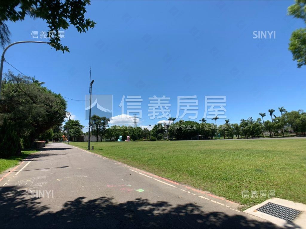 中正路方正三樓房屋室內格局與周邊環境