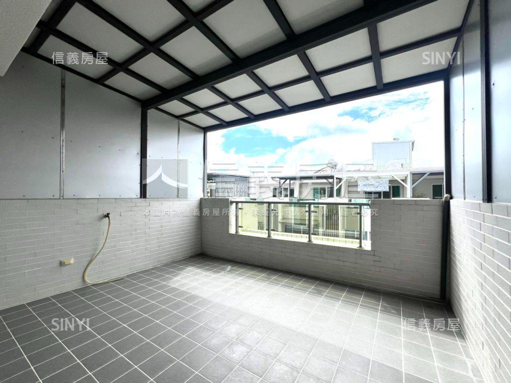 近商６０｜樹影採光車墅房屋室內格局與周邊環境