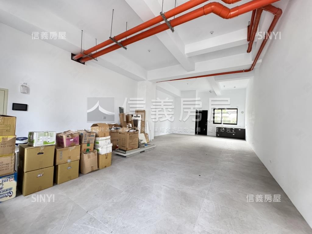 正１４期全新漂亮店面房屋室內格局與周邊環境