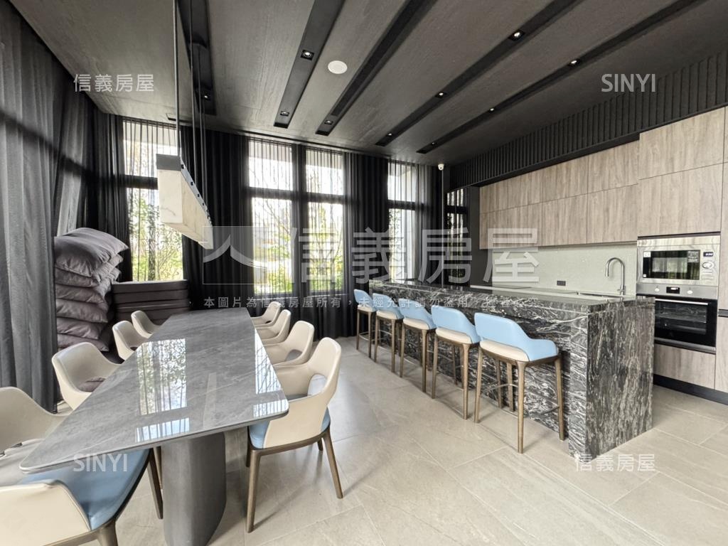 正１４期全新漂亮店面房屋室內格局與周邊環境