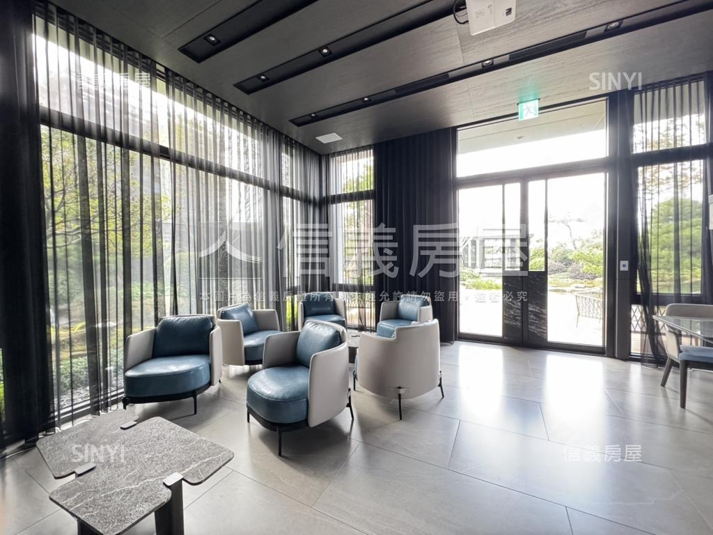 正１４期全新漂亮店面房屋室內格局與周邊環境