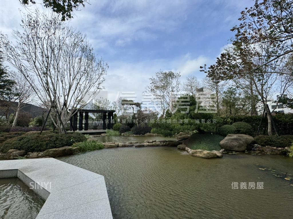 正１４期全新漂亮店面房屋室內格局與周邊環境