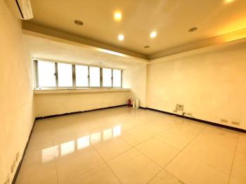 三民路邊間浪漫滿屋