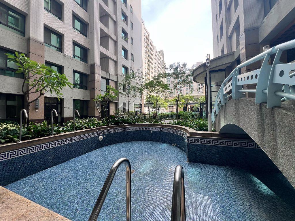 美術館．高樓稀有兩房房屋室內格局與周邊環境