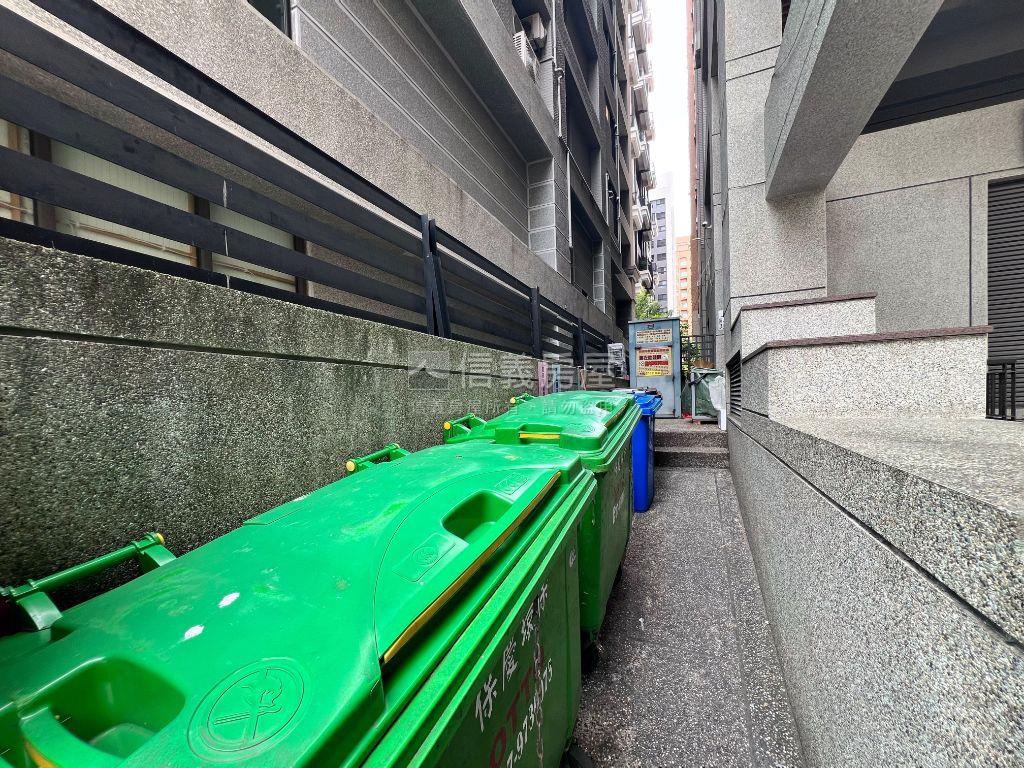 美術館．高樓稀有兩房房屋室內格局與周邊環境