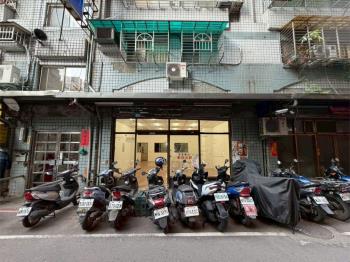 延吉黃金６米寬店面
