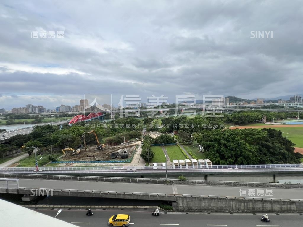 絕美～河景愛河４房車位房屋室內格局與周邊環境