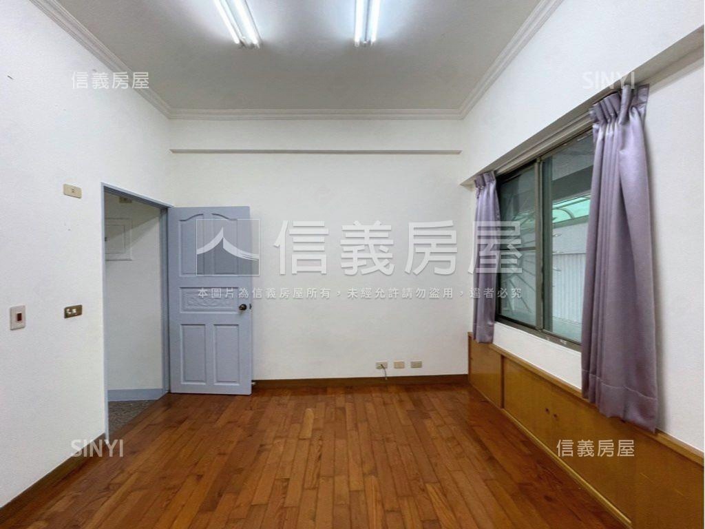 近捷運站旁百業金店面房屋室內格局與周邊環境