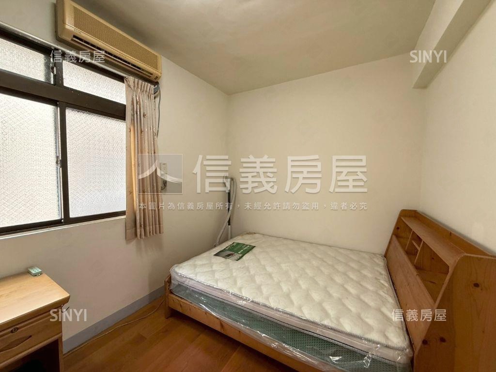 未來巨蛋旁挑高式前院透天房屋室內格局與周邊環境