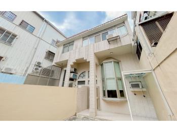 未來巨蛋旁挑高式前院透天