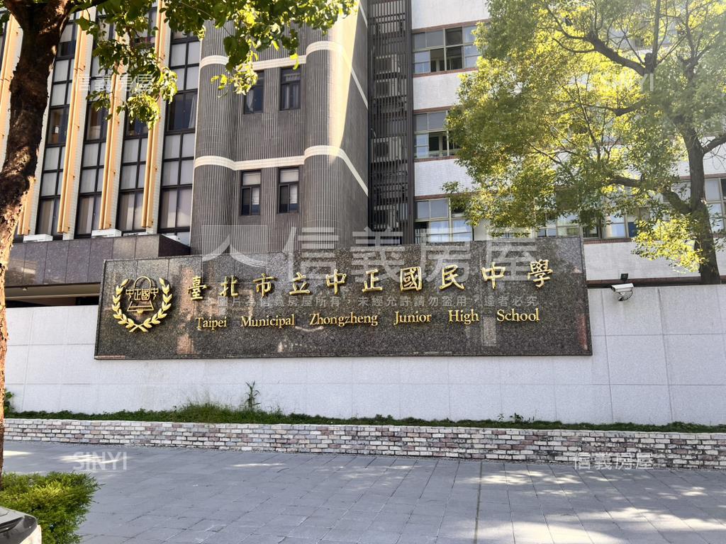 都更－面中正新隆國宅房屋室內格局與周邊環境