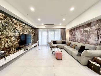 鄉林皇居天寶樹梢雙車位