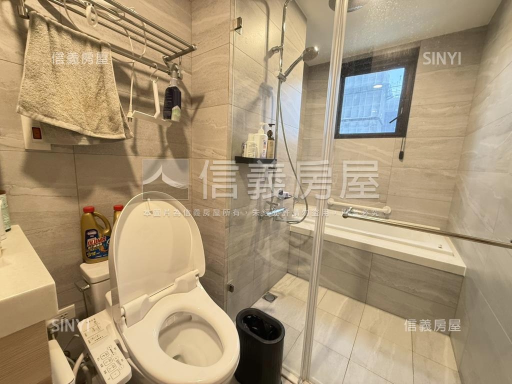 國泰川青前後陽台質感美宅房屋室內格局與周邊環境