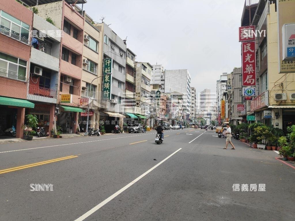 近三多商圈邊間正路透天房屋室內格局與周邊環境