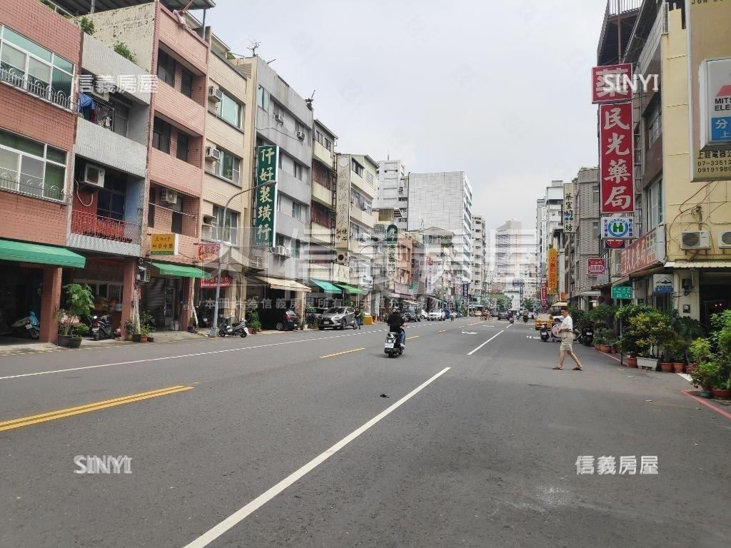 新灣區正路小邊間透天店面房屋室內格局與周邊環境