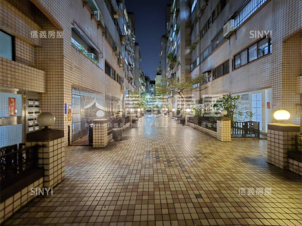 【推薦】鳳翔吉第三房車位房屋室內格局與周邊環境