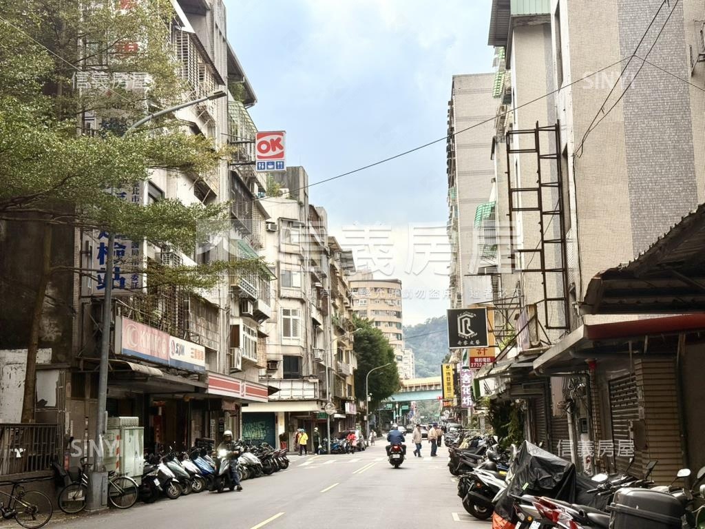 富陽人潮發財金店面房屋室內格局與周邊環境