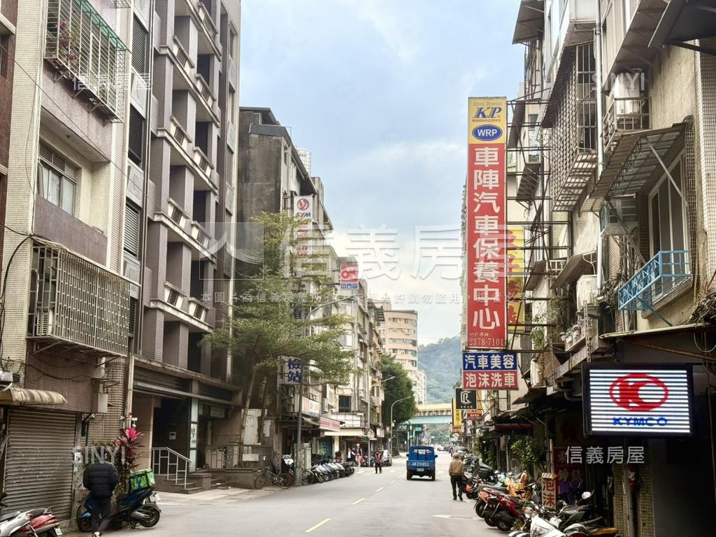 富陽人潮發財金店面房屋室內格局與周邊環境