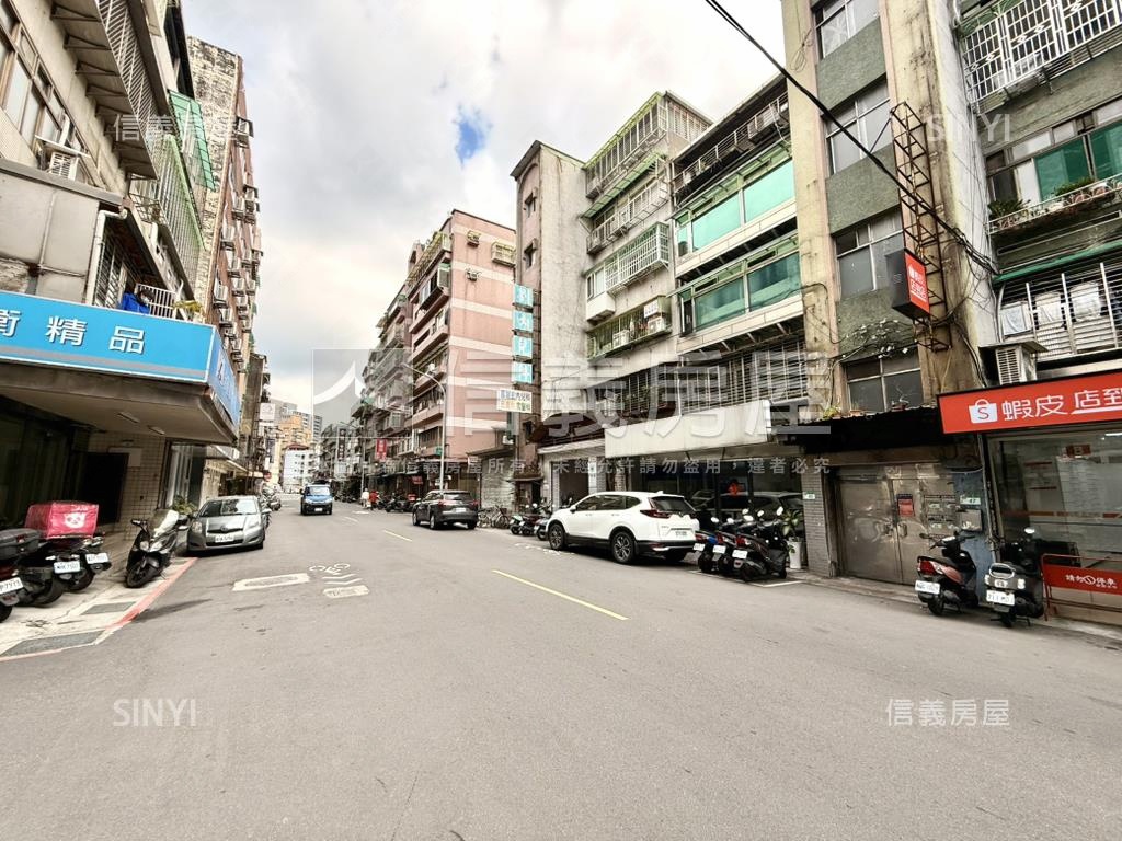 富陽人潮發財金店面房屋室內格局與周邊環境