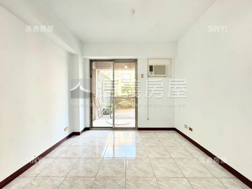 鳥語花香庭院三房停車方便房屋室內格局與周邊環境