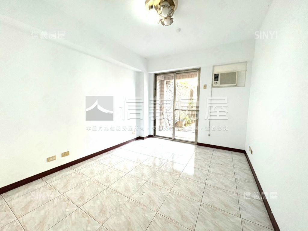 鳥語花香庭院三房停車方便房屋室內格局與周邊環境