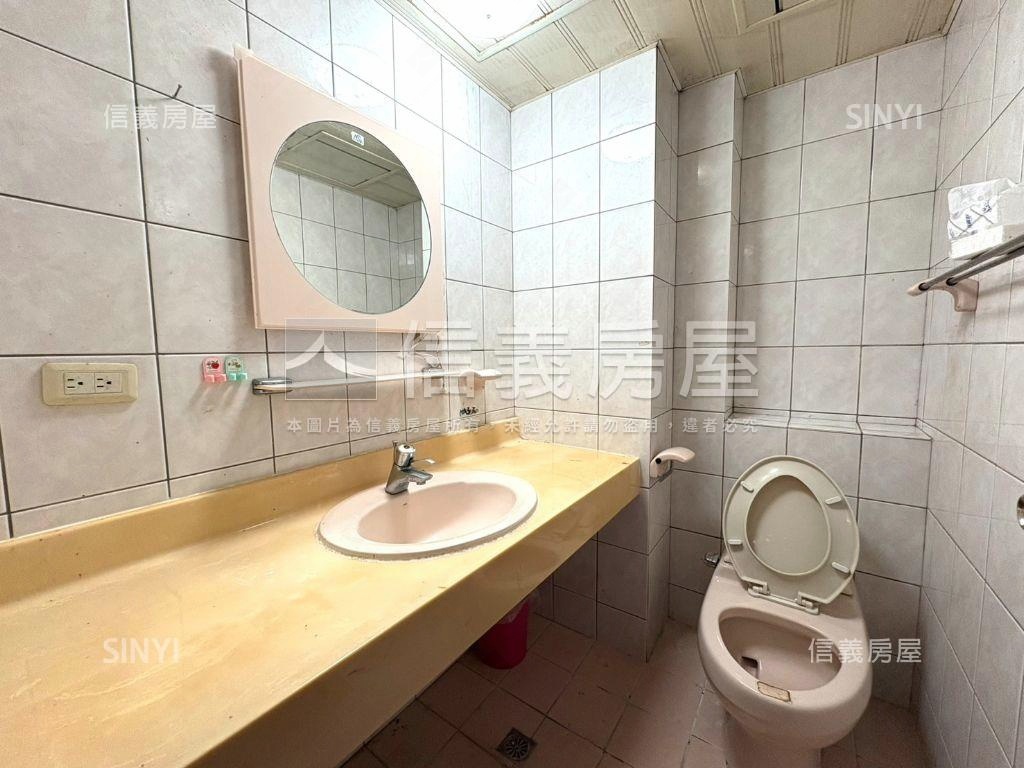 鳥語花香庭院三房停車方便房屋室內格局與周邊環境