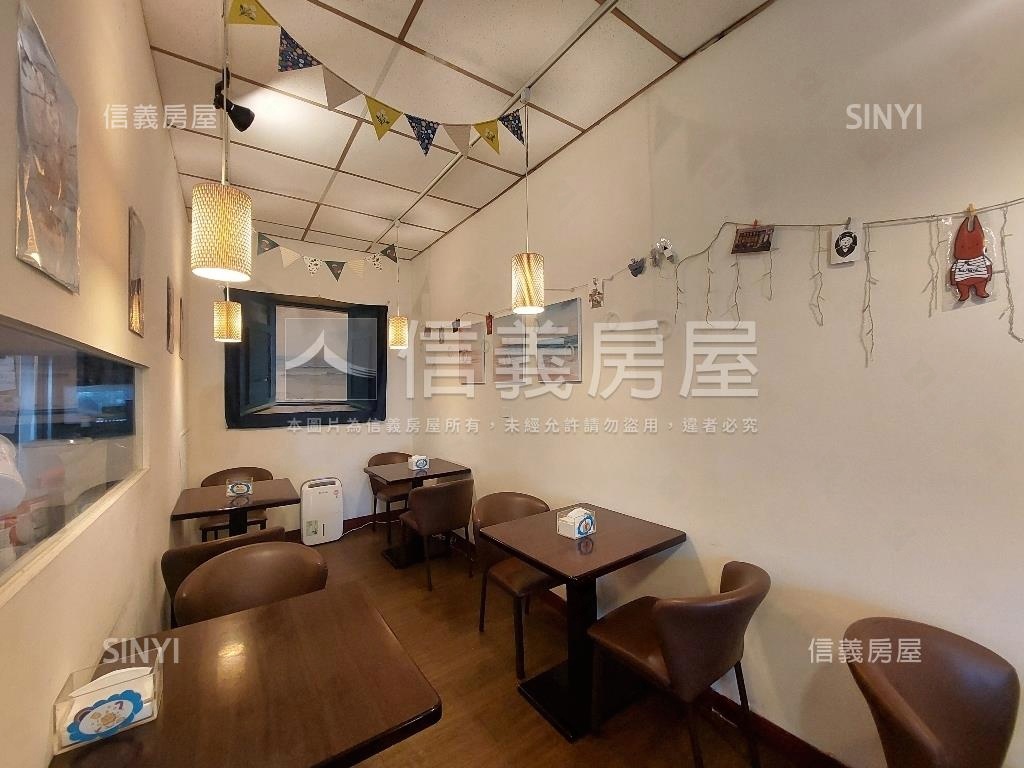 面寬近六米。北平商圈店面房屋室內格局與周邊環境