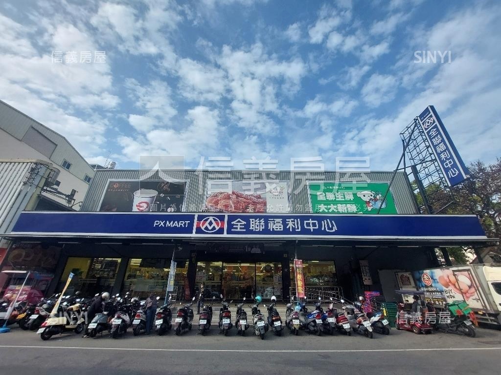面寬近六米。北平商圈店面房屋室內格局與周邊環境