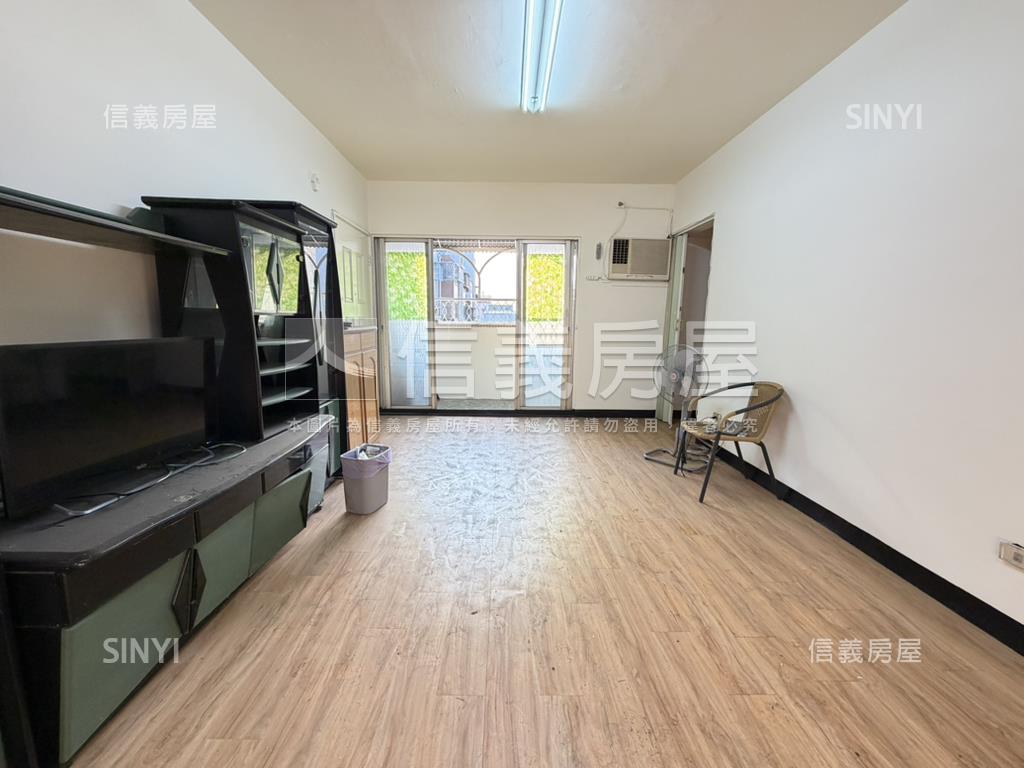 近文心崇德捷運站帥三房！房屋室內格局與周邊環境