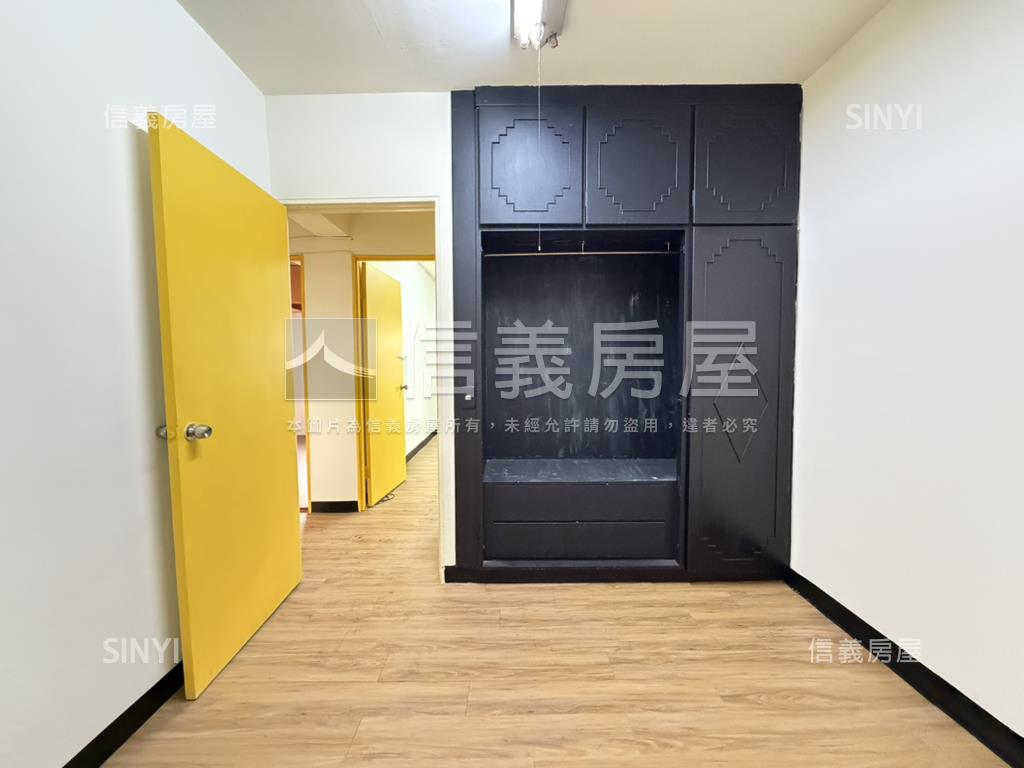 近文心崇德捷運站帥三房！房屋室內格局與周邊環境