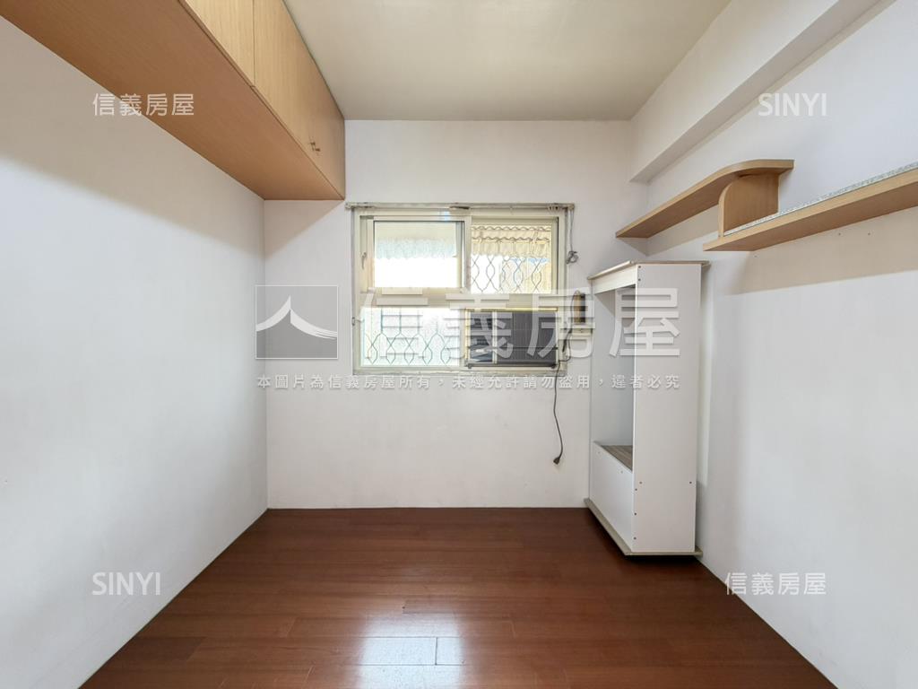 近文心崇德捷運站帥三房！房屋室內格局與周邊環境