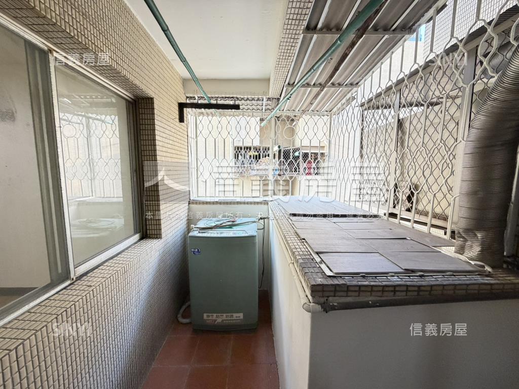 近文心崇德捷運站帥三房！房屋室內格局與周邊環境