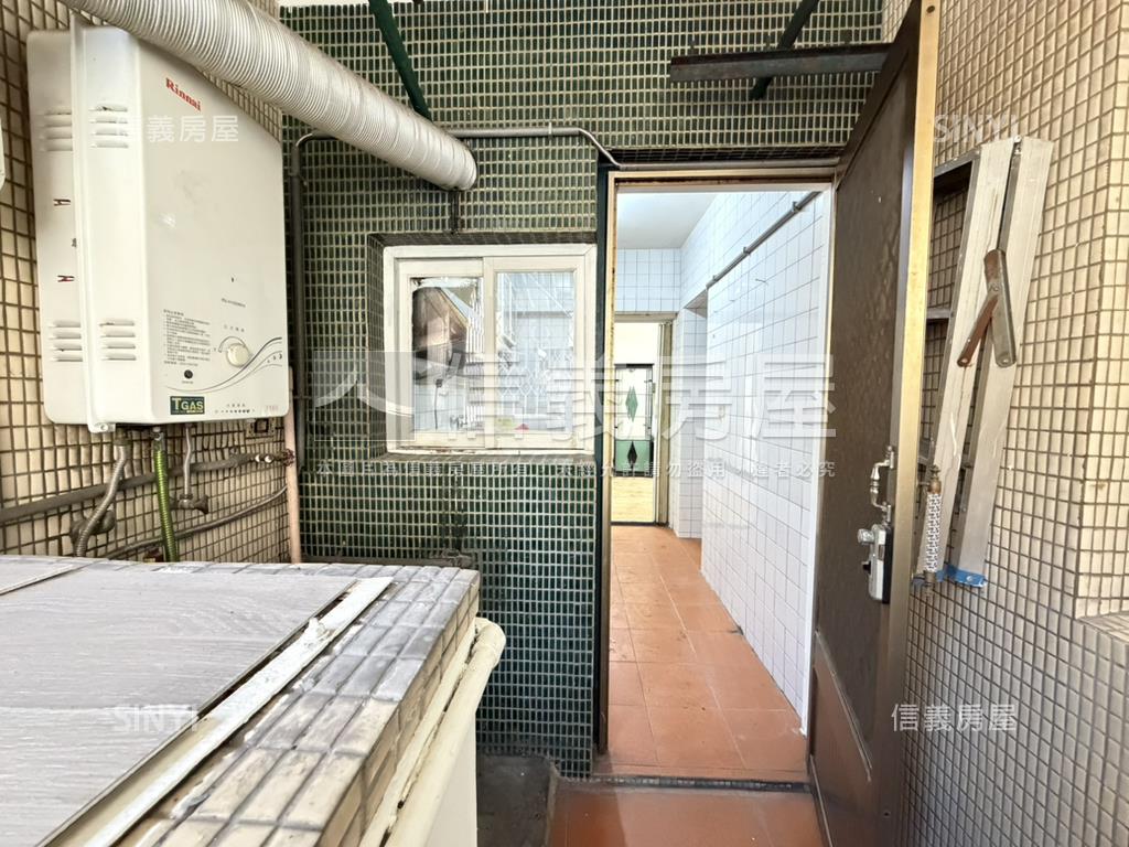 近文心崇德捷運站帥三房！房屋室內格局與周邊環境