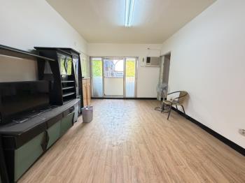 近文心崇德捷運站帥三房！