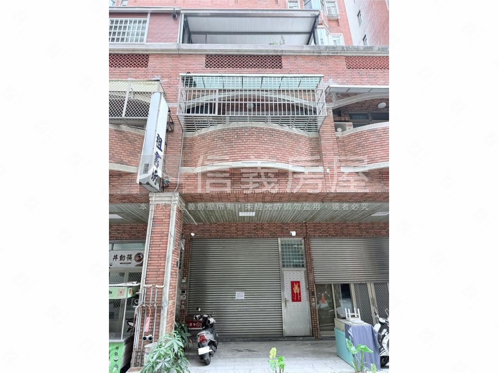 榮興商圈熱鬧店面房屋室內格局與周邊環境