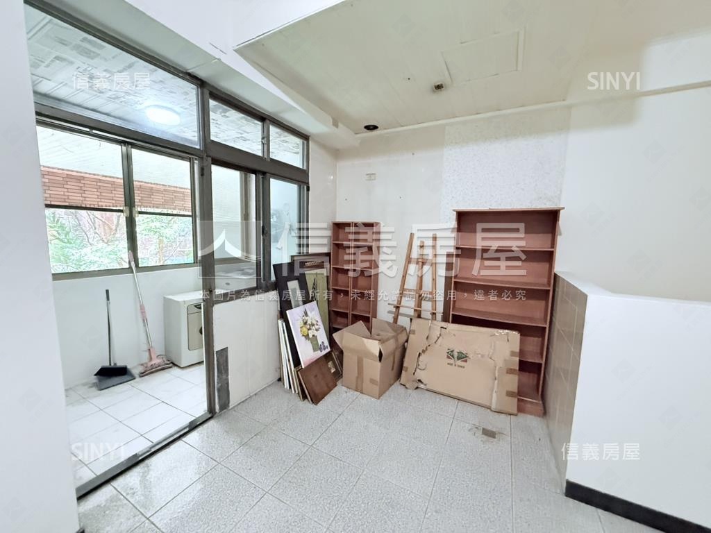 專任＊行情榮興街熱鬧店面房屋室內格局與周邊環境
