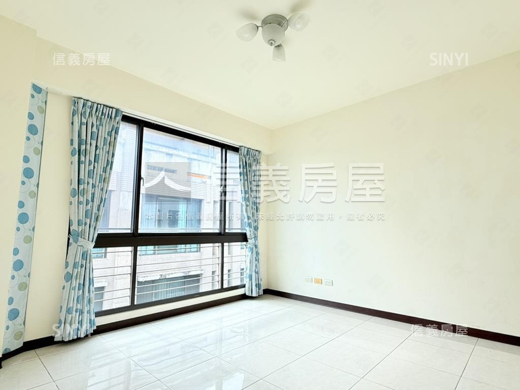 新！中科震後透天獨立車庫房屋室內格局與周邊環境