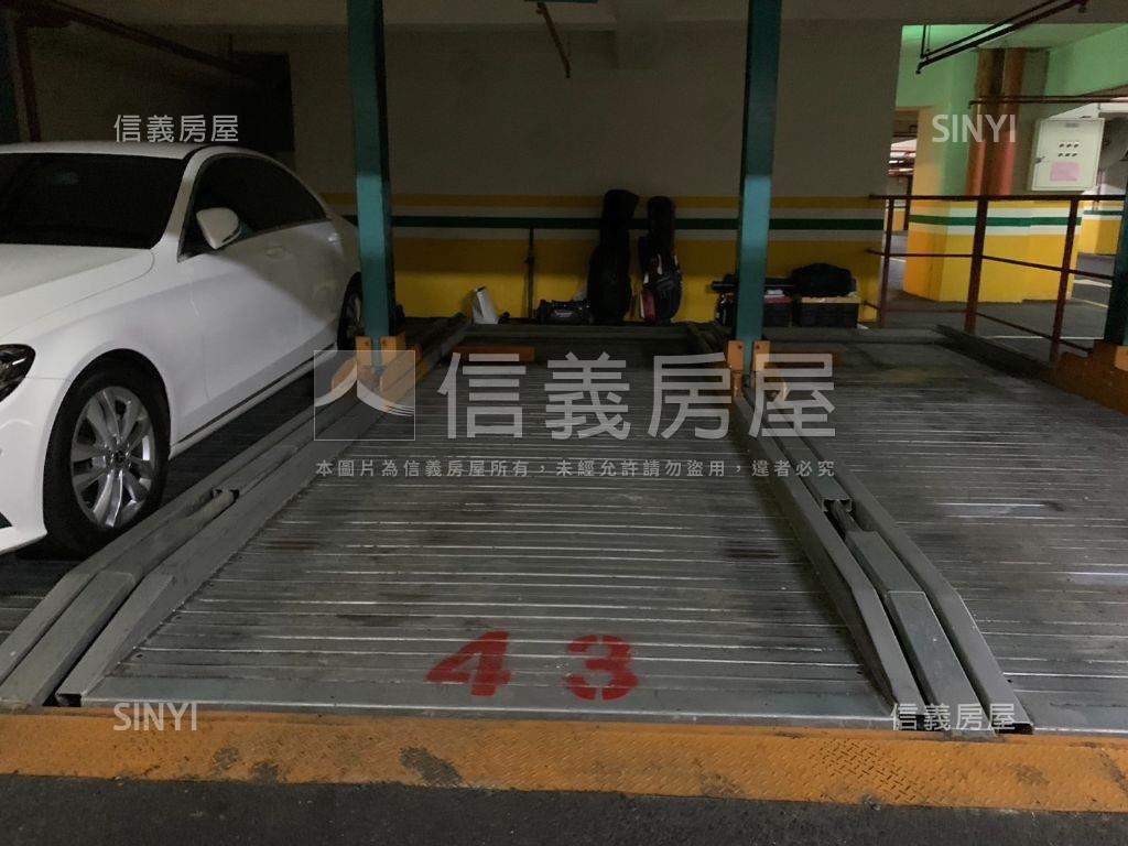 北美市住戶的子母車位Ｗ房屋室內格局與周邊環境