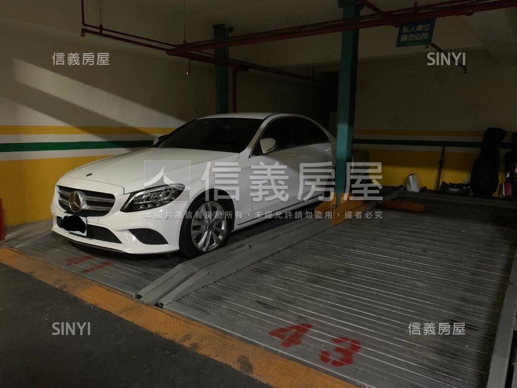 北美市住戶的子母車位Ｗ房屋室內格局與周邊環境