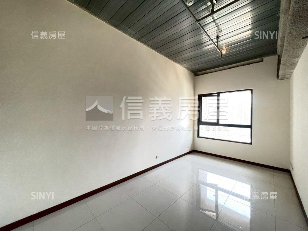 赫里翁傳奇朝南半毛胚平車房屋室內格局與周邊環境