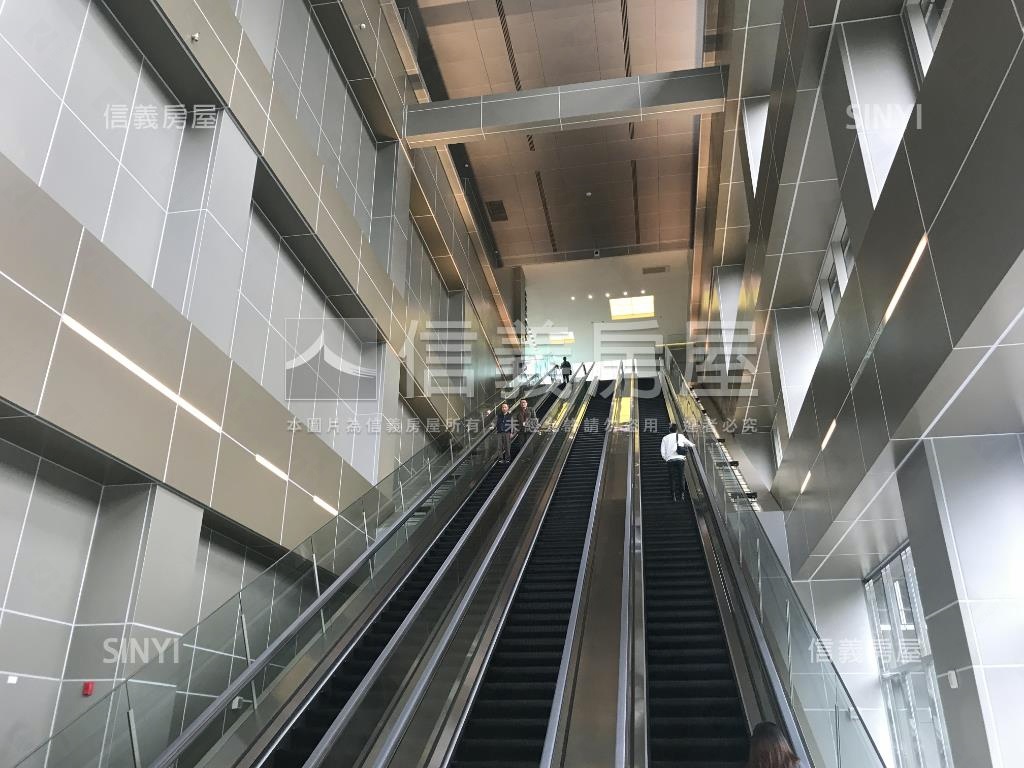 遠雄商辦Ｃ棟高樓美辦房屋室內格局與周邊環境