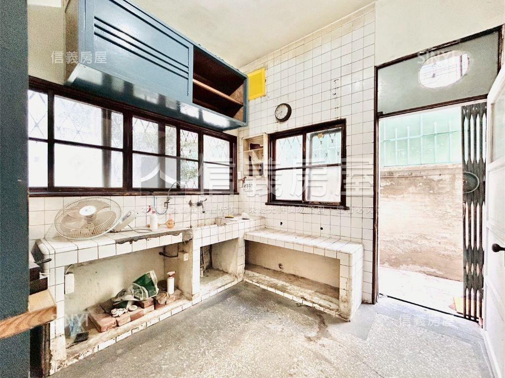 國美館角地大地坪獨棟洋房房屋室內格局與周邊環境