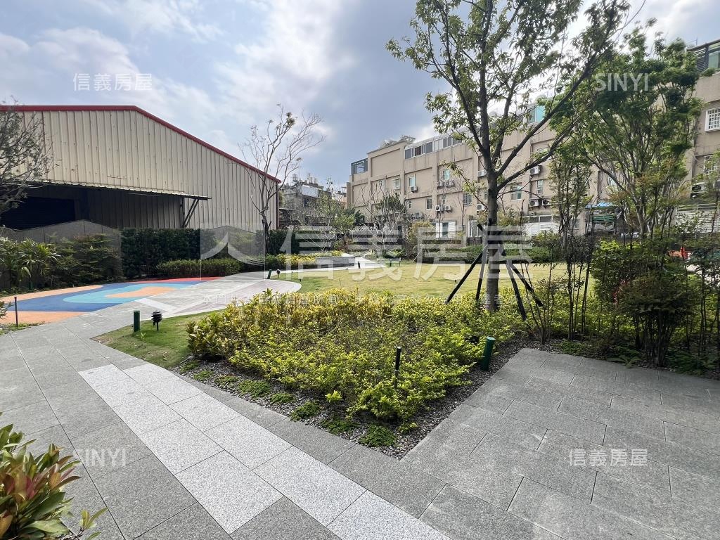 高樓層●兩房＋平車～讚！房屋室內格局與周邊環境