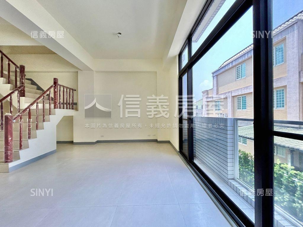 南屯全新未住美透天房屋室內格局與周邊環境