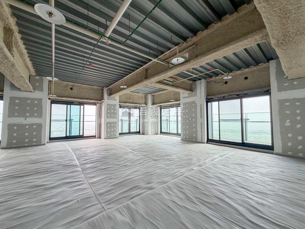 遠雄ＴｈｅＯＮＥ豪邸房屋室內格局與周邊環境