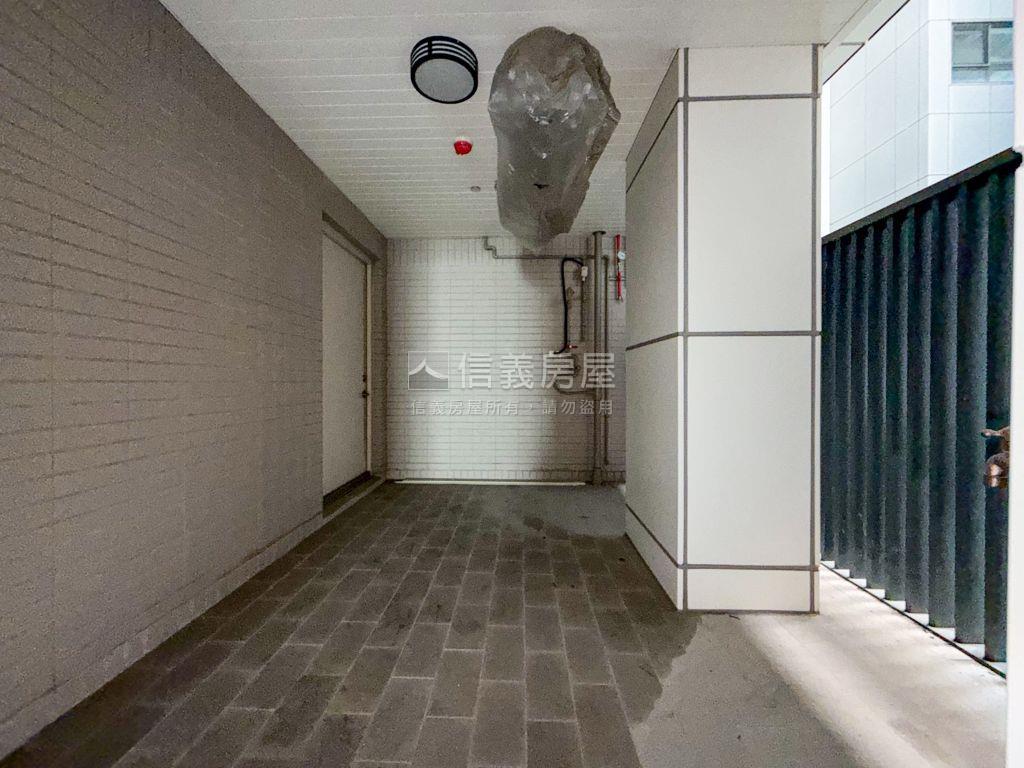 遠雄ＴｈｅＯＮＥ豪邸房屋室內格局與周邊環境