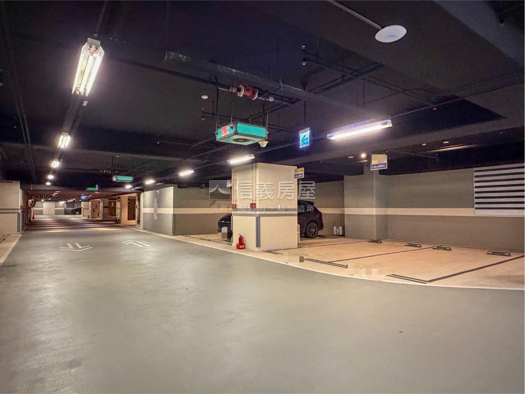 遠雄ＴｈｅＯＮＥ豪邸房屋室內格局與周邊環境