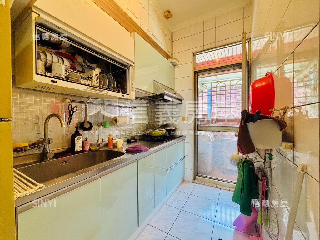 近捷運都會公園大空間三房房屋室內格局與周邊環境