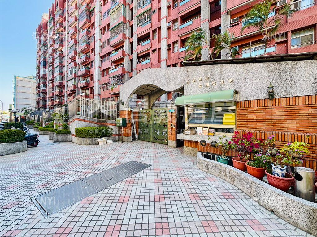 近捷運都會公園大空間三房房屋室內格局與周邊環境