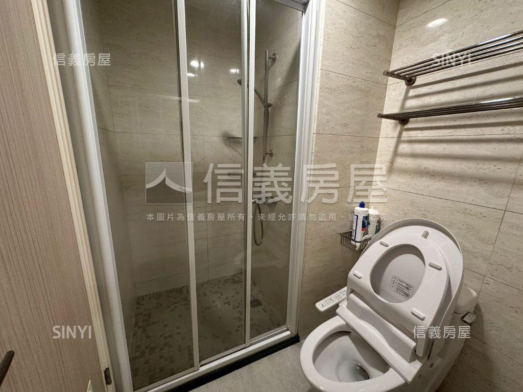 近東區高樓質感兩房平車房屋室內格局與周邊環境